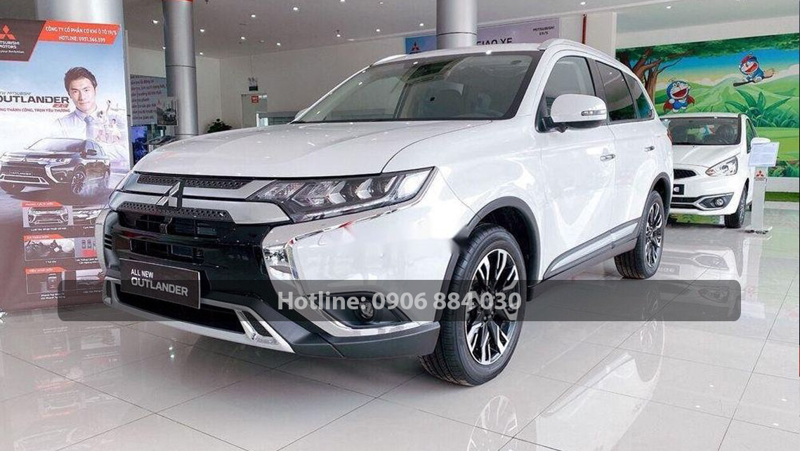 Mitsubishi Outlander 2021 giá lăn bánh - Đại lý Mitsubishi quận 11 2 Xe Mitsubishi Outlander 2.0 CVT có mức giá phải chăng