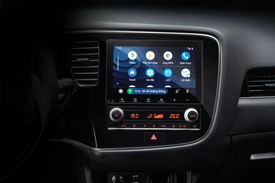 Sở hữu màn hình cảm ứng kích thước 8-inch cho phép kết nối Android Auto & Apple CarPlay và kết nối AUX/USB/Bluetooth.
