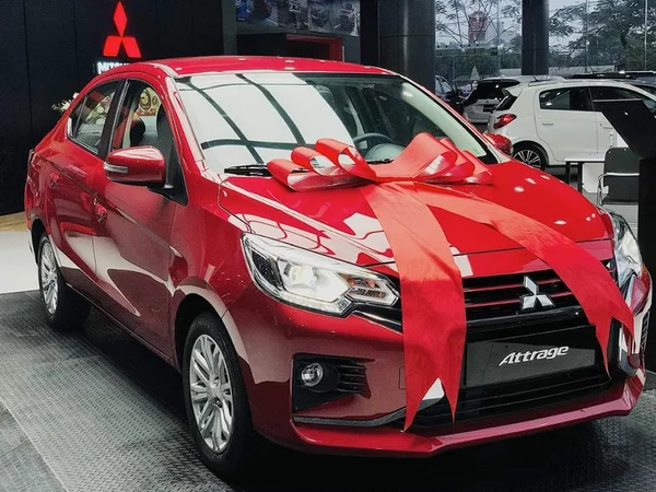 Màu sắc xe Attrage 2023 tuyệt đẹp, nhiều lựa chọn cho khách hàng 2 Màu sắc xe Attrage cho người mệnh Hỏa, mệnh Thổ