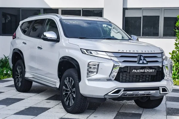 Đánh giá mức tiêu hao nhiên liệu của xe Mitsubishi Pajero Sport 2023 chi tiết 3 Mitsubishi Pajero Sport 2022 còn sở hữu khả năng đối phó với địa hình khắc nghiệt