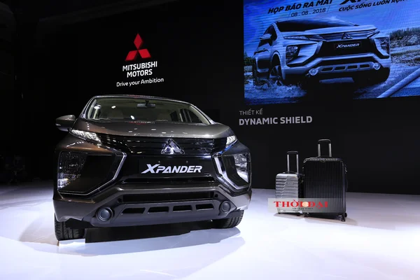 Nhược điểm xe Xpander là gì - Tìm hiểu thông tin về xe Xpander 2023 4 Thiết kế đèn pha dễ bám bẩn cũng là Nhược điểm xe Xpander