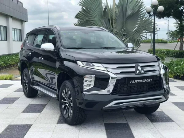 Đánh giá vận hành Pajero Sport 2023: Mạnh mẽ trên mọi địa hình 4 Nên mua Pajero Sport 2023 phiên bản nào?