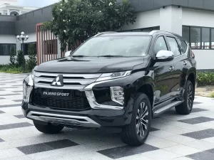Mitsubishi Pajero Sport 2024 và Ford Everest phù hợp với những địa hình nào 1 Pajero Sport 2023 cung cấp nhiều tính năng an toàn hiện đại, tiện ích