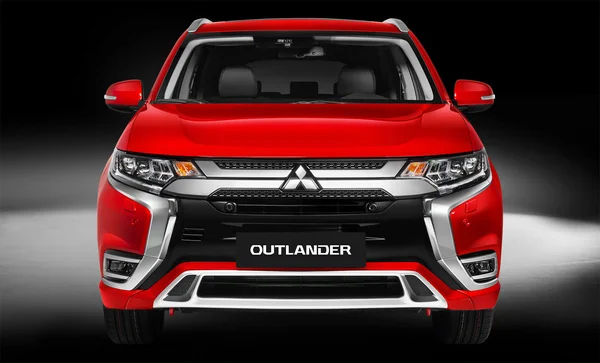 Tính năng an toàn trên xe Mitsubishi Outlander trang bị tiện nghi và hiện đại trong năm 2023 1 Outlander sở hữu ngoại thất hiện đại, mạnh mẽ và năng động