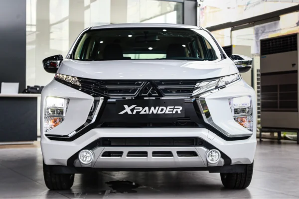 Xe gia đình 7 chỗ Xpander và các đối thủ cùng phân khúc 1 Dòng xe gia đình 7 chỗ Xpander
