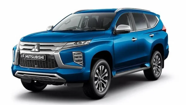 Độ xe Pajero Sport 2023 - Nâng tầm giá trị và thể hiện phong cách. 1 Pajero Sport 2023 là sự kết hợp hoàn hảo giữa sức mạnh, tiện nghi và phong cách