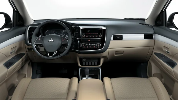 Nhược điểm xe Outlander- Một cái nhìn tổng quan 2 Vô-lăng Outlander được thiết kế tinh tế, mang lại cảm giác lái nhẹ nhàng và linh hoạt