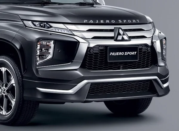 Thiết kế Pajero Sport 2023: Mạnh mẽ, Năng động và Đẳng cấp 2 Mitsubishi Pajero Sport 2023 thu hút người nhìn bởi thiết kế đầu xe vừa mạnh mẽ, cứng cáp