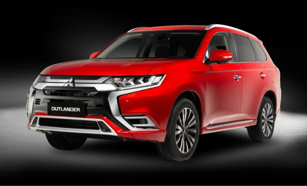 Ưu điểm xe Outlander 2023- Mạnh mẽ, hiện đại và sang trọng 1 Mitsubishi Outlander là đối thủ cạnh tranh với Honda CR-V, Mazda CX-5