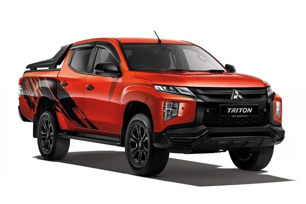 So sánh Triton và Ranger Hai mẫu xe bán tải đáng xem xét trong năm 2023 2 Triton cũng là một mẫu xe bán tải nổi tiếng và phổ biến