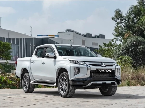 Triton 2023: Mạnh mẽ, hấp dẫn và đa dụng, đẳng cấp 1 Triton 2023 có một diện mạo mạnh mẽ và thể thao, với những đường nét góc cạnh