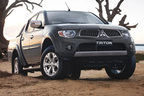 Giá xe Triton cũ là bao nhiêu? Có nên mua xe Triton cũ không? 1 Triton - dòng xe bán tải được yêu thích tại Việt Nam