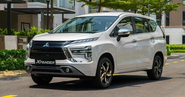 Hướng dẫn thủ tục đăng ký xe ô tô mới: Các giấy tờ cần chuẩn bị 3 Lệ phí trước bạ là một trong những khoản phí mà bạn phải đóng để có thể sở hữu chiếc xe ô tô mới