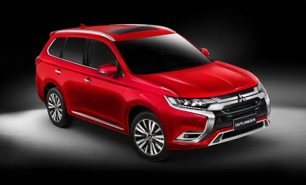 So sánh các phiên bản Mitsubishi Outlander 2022 - Đánh giá 2 So sánh các phiên bản mitsubishi outlander 2022 có sự chênh lệch giữa các phiên bản