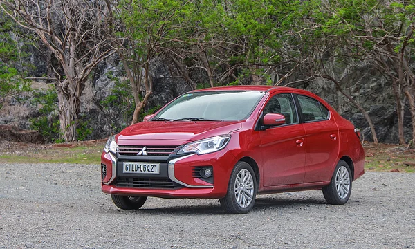So sánh vinfast fadil và mitsubishi attrage: Đánh giá chọn mua trong năm 2025 1 Mitsubishi Attrage là chiếc xe được nhập khẩu từ Thái Lan