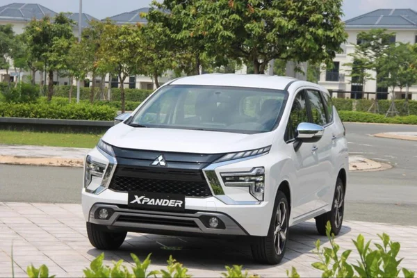 CÁC PHIÊN BẢN MITSUBISHI XPANDER 2024, GIÁ VÀ SỰ KHÁC BIỆT 3 Giá bán của Xpander dao động từ 555 triệu đồng tới 630 triệu đồng tùy theo từng phiên bản