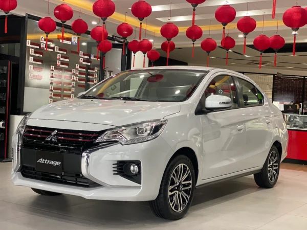 Giá xe Mitsubishi Attrage Tháng 9/25 - Hỗ trợ 100% lệ phí trước bạ 1 Hệ thống giải trí trên xe mitsubishi 5 chỗ tiện nghi và đầy đủ