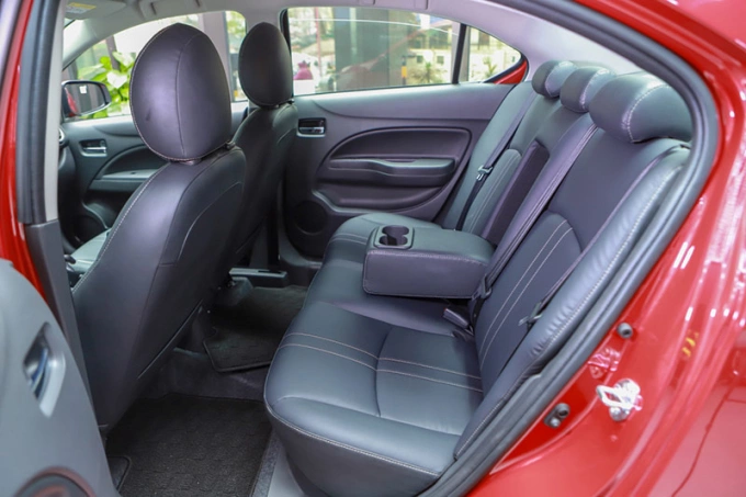 Bảng giá Mitsubishi Attrage 2024 tháng 7 10 Ghế da sẽ được trang bị ở hai phiên bản cao cấp nhất của xe
