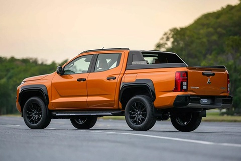 Khám phá địa hình và trường hợp thực tế của Ford Ranger Stormtrak và Mitsubishi Triton Athlete 1 Mitsubishi Triton Athlete 2024 ra mắt, dự kiến về Việt Nam giữa năm nay