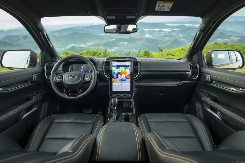 Ford Ranger và Mitsubishi Triton 2024 – So tài hai dòng bán tải đáng chú ý 10 Ford Ranger 2024 trang bị SYNC 4 màn hình cảm ứng 12 inch, hỗ trợ giọng nói và nhiều công nghệ an toàn hiện đại