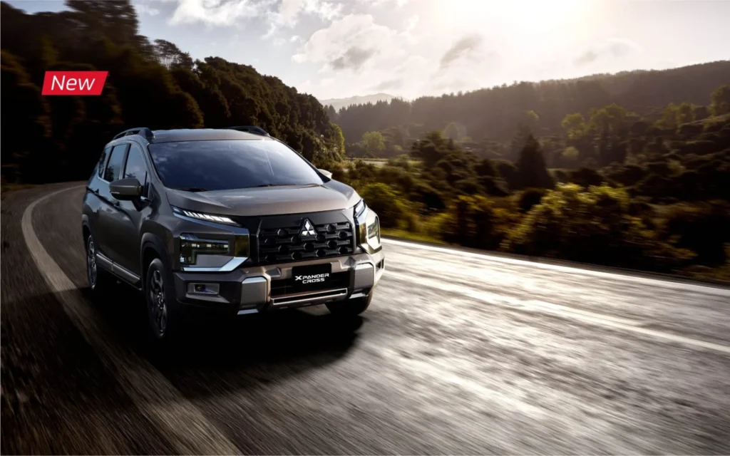 Phụ kiện Xpander Cross 2026: Nâng tầm tiện ích và phong cách lái xe 1 Ngoại thất phong cách SUV, nội thất sang trọng, an toàn và vận hành êm ái.