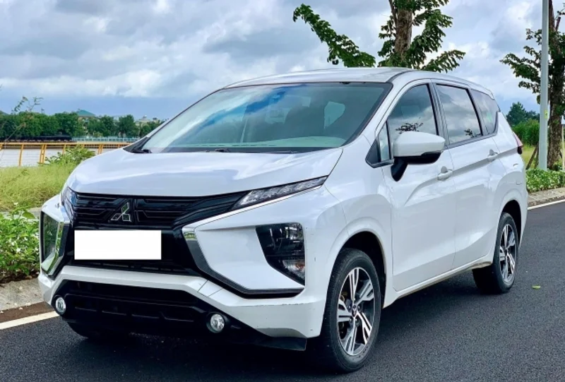 Mitsubishi Xpander 2021: Đánh giá chi tiết, so sánh & giá lăn bánh 2 Trải nghiệm Mitsubishi Xpander 2021 cùng hệ thống đèn pha LED cải tiến, nâng cao khả năng chiếu sáng và thẩm mỹ.