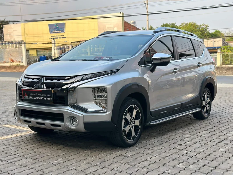 Mitsubishi Xpander 2021: Đánh giá chi tiết, so sánh & giá lăn bánh 3 Trải nghiệm an toàn cùng Mitsubishi Xpander 2021 với hệ thống phanh ABS, EBD và hỗ trợ lực phanh khẩn cấp.