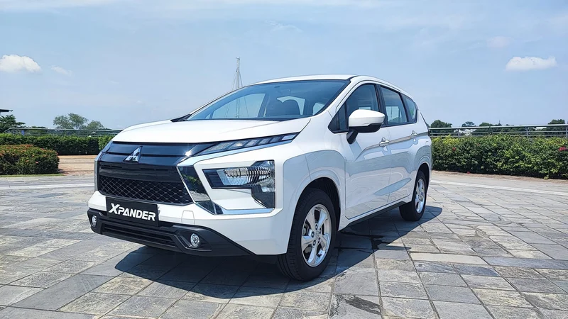 Mitsubishi Xpander 2022: Đánh Giá Chi Tiết & Điểm Nâng Cấp 1 Mitsubishi Xpander 2022 nâng cấp ngoại thất Dynamic Shield đầy cuốn hút, khẳng định phong cách thể thao mạnh mẽ.