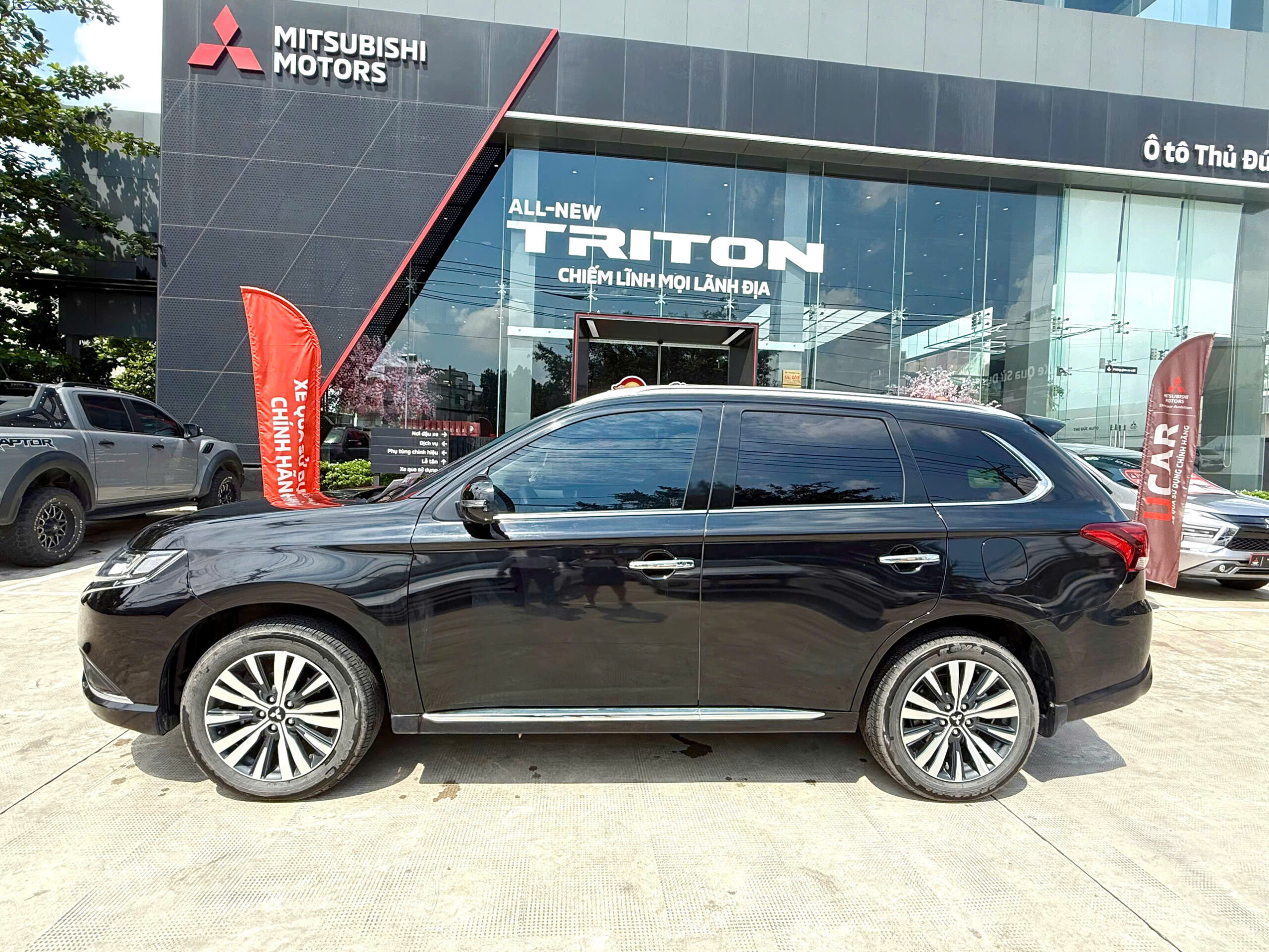 Outlander CVT 2024 2 Mitsubishi Outlander CVT 2024