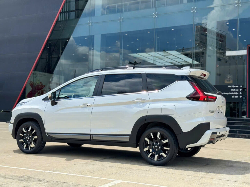 Mitsubishi Xpander Cross 2026 - Nâng Cấp Nhẹ Giá Giảm Mạnh Trong Tháng 10/25 3 Mitsubishi Xpander Cross 2026