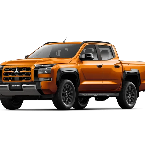 MIVEC Bi-Turbo Diesel 2.4L, Ý tưởng Thiết kế Beast Mode, Tay lái trợ lực điện, Camera toàn cảnh 360