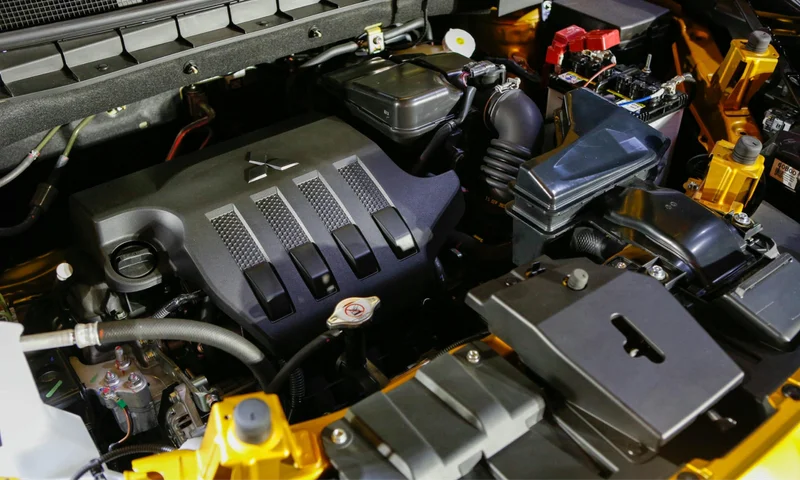 Mitsubishi Xforce 2023: Giá Lăn Bánh, Đánh Giá Chi Tiết & Ưu Đãi 4 Mitsubishi Xforce 2023 vận hành mượt mà với động cơ MIVEC 1.5L, tối ưu cho cả đô thị và đường dài.