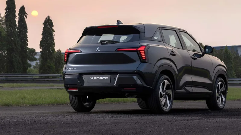 Mitsubishi Xforce 2023: Giá Lăn Bánh, Đánh Giá Chi Tiết & Ưu Đãi 5 Với loạt tính năng an toàn chủ động, Xforce 2023 đem lại sự yên tâm tuyệt đối trong đô thị và đường dài.