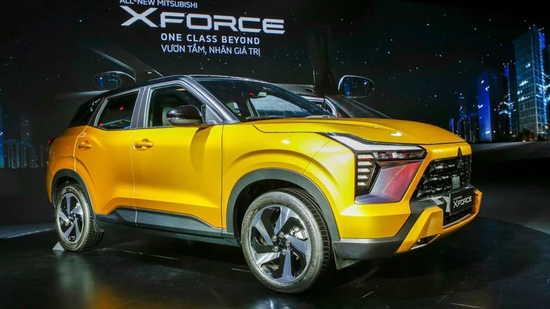 Mitsubishi Xforce 2025: Nâng Cấp Công Nghệ, Giữ Vững Giá Trị 3 Đèn LED Dynamic Shield đặc trưng của Mitsubishi không chỉ tăng khả năng chiếu sáng mà còn khẳng định cá tính hiện đại.