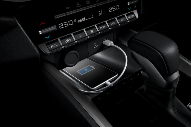 Mitsubishi Destinator 2026 23 Cổng sạc USB hàng ghế trước Mitsubishi Destinator 2025