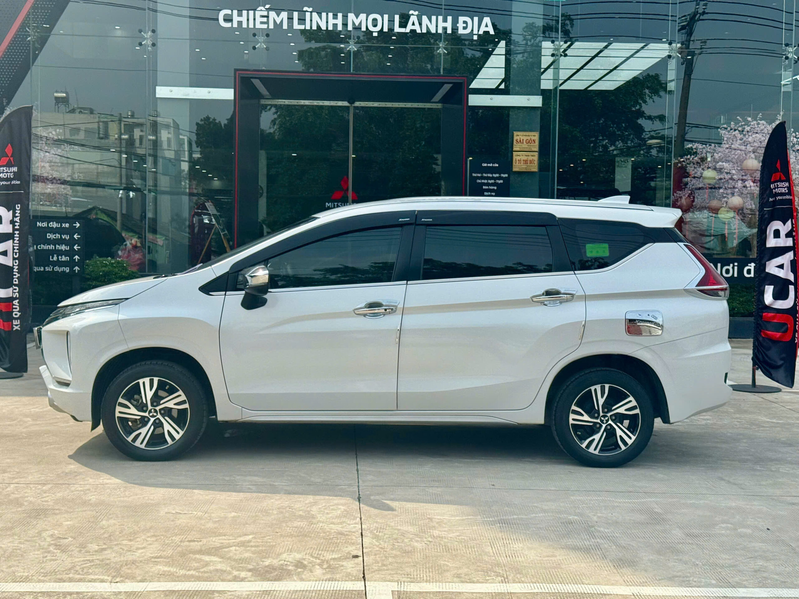 Xpander AT 2020 2 Mitsubishi Xpander AT 2020