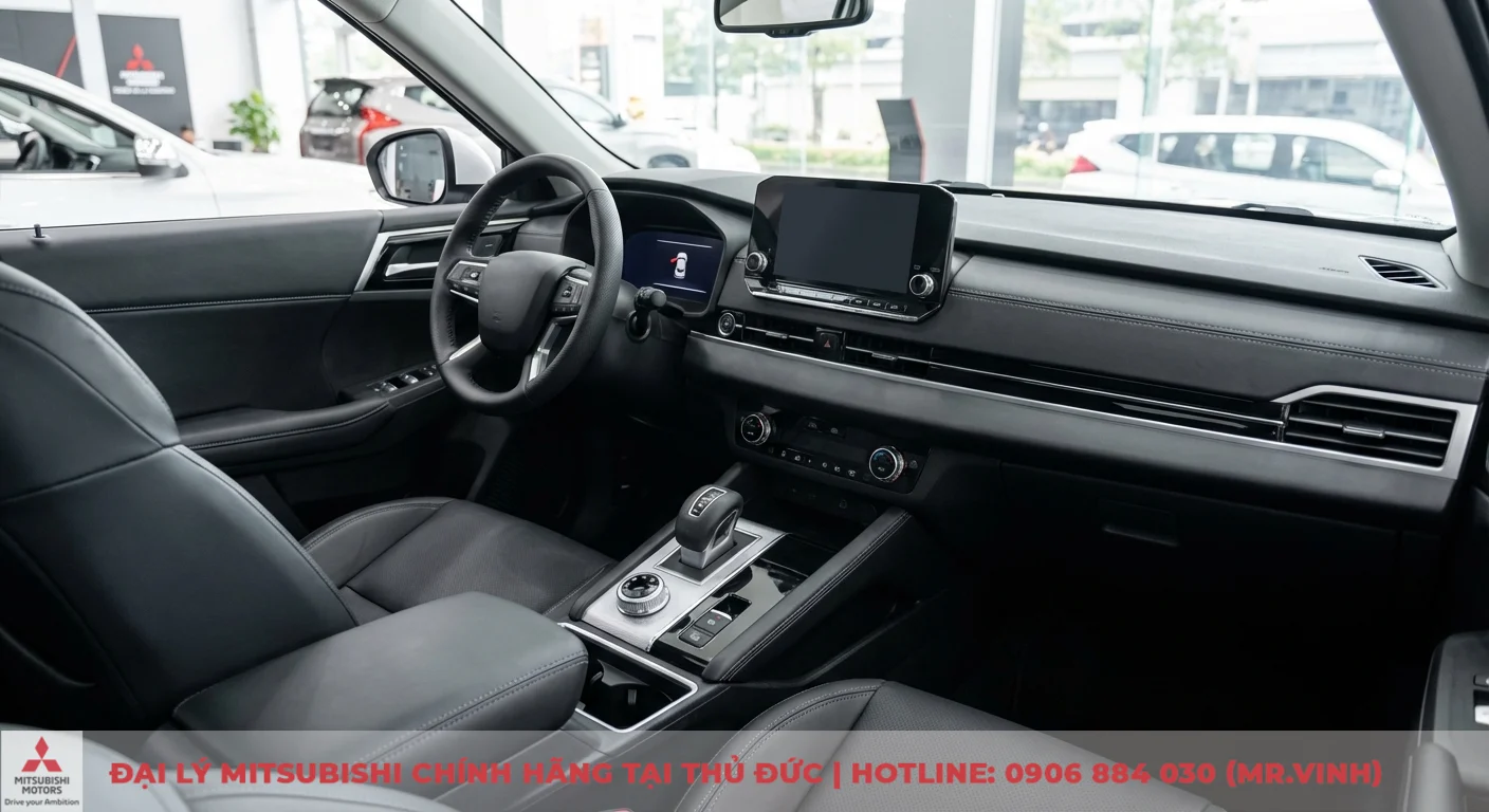 Destinator 2026 vs Creta: So sánh chi tiết, chọn xe đáng mua? 1 Nội thất hiện đại của Hyundai Creta 2024 với vô lăng, màn hình giải trí trung tâm lớn, bảng đồng hồ kỹ thuật số và ghế bọc da