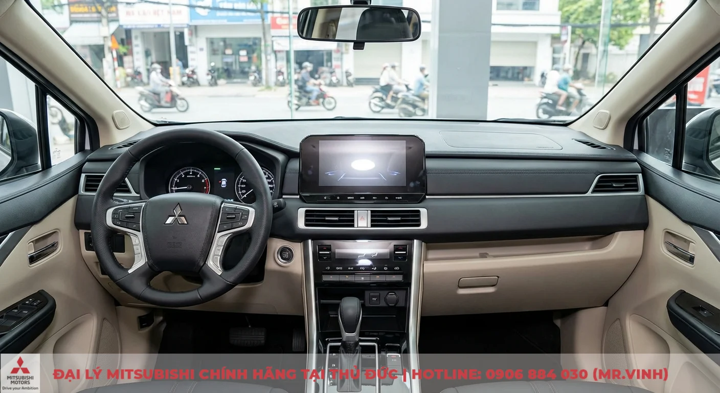 Nội thất Xpander 2026: Cập nhật thiết kế, tiện nghi và công nghệ mới 1 Nội thất Xpander 2026 hiện đại, tinh tế với khoang lái công nghệ, vô lăng đa chức năng, màn hình giải trí lớn