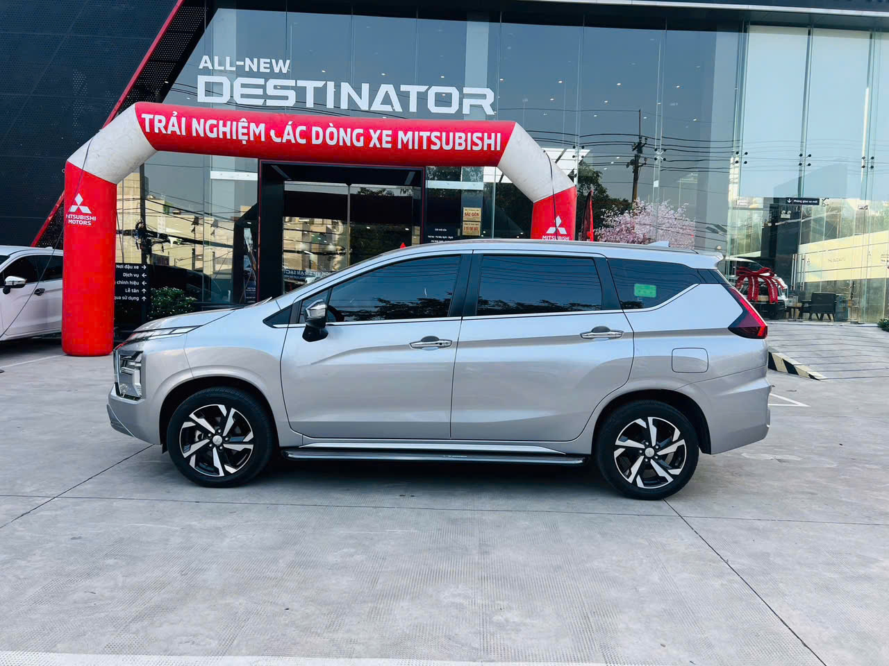 Xpander Premium 2024 2 Mitsubishi Xpander Premium 2024